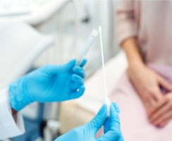 Soi tươi - nhuộm Gram huyết trắng giúp phát hiện các tác nhân gây viêm âm đạo